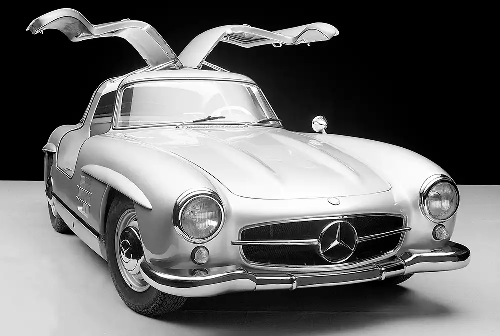 Exklusive Klassiker wie der Mercedes SL steigern ihren Wert weiter - in der Masse der Oldtimer bleibt der Zuwachs aber verhalten. Foto: Mercedes-Benz